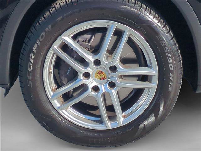 Used 2016 Porsche Cayenne AWD/4WD image 25