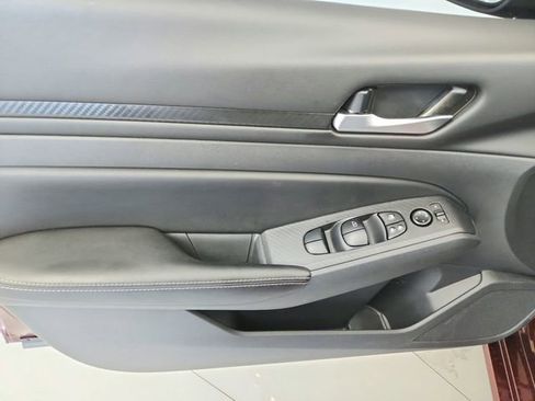 Used 2025 Nissan Altima 2.5 SV w/ SV Special Edition Package image 36