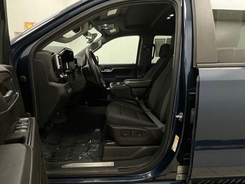 Used 2023 Chevrolet Silverado 1500 LT AWD/4WD image 8