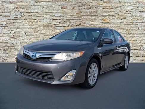 Used 2012 Toyota Camry XLE w/ Leather Pkg FWD image 5