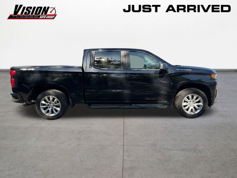 Used 2022 Chevrolet Silverado 1500 Custom AWD/4WD image 4