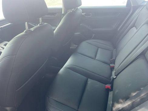 Used 2024 Honda Civic EX image 9