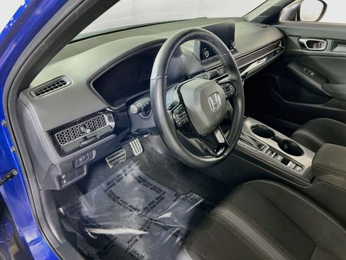 Used 2023 Honda Civic Sport image 9
