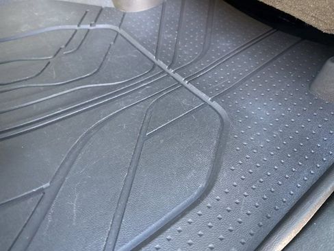 Used 2021 Chevrolet Tahoe Z71 w/ Z71 Signature Package AWD/4WD image 37