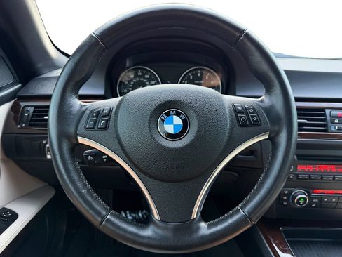 Used 2011 BMW 328i Convertible RWD image 13
