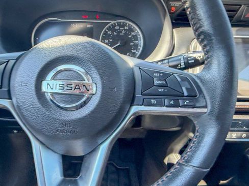 Used 2020 Nissan Kicks SR w/ SR Premium Package FWD image 9