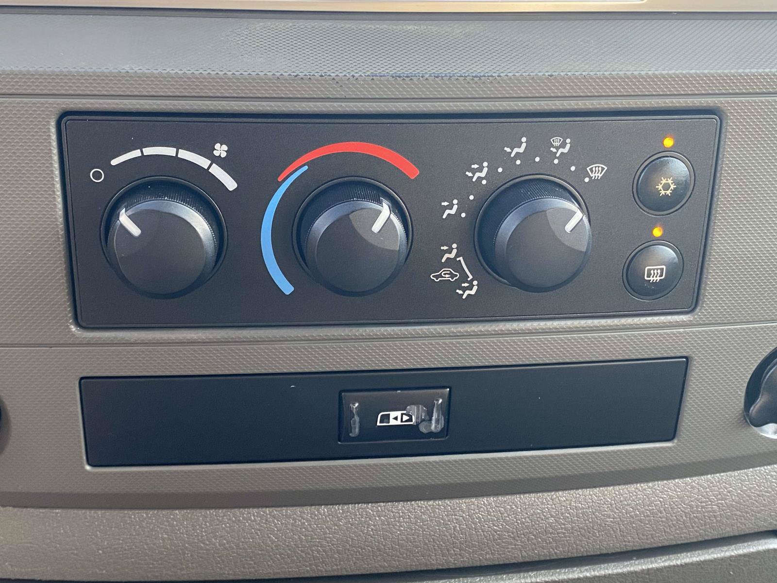 Used 2008 Dodge Ram 1500 Truck SLT RWD image 39