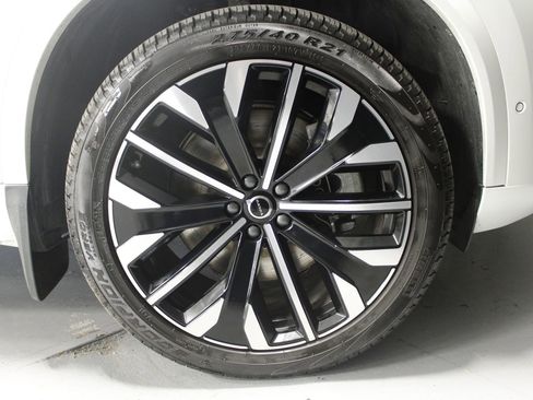 Used 2025 Volvo XC90 T8 Ultra image 21