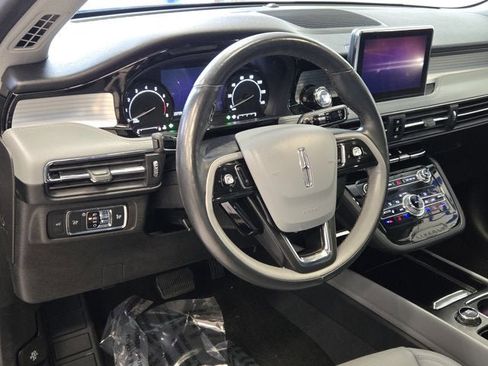 Used 2022 Lincoln Corsair Premium AWD w/ Premium Package image 22