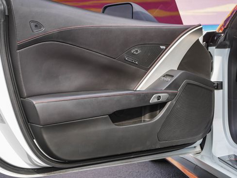 Used 2019 Chevrolet Corvette Stingray Coupe image 26