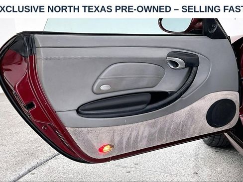 Used 2000 Porsche Boxster RWD image 23