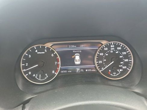 Used 2025 Nissan Sentra SV FWD image 12