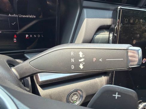 New 2026 GMC Terrain AT4 w/ Technology Package II AWD/4WD image 18
