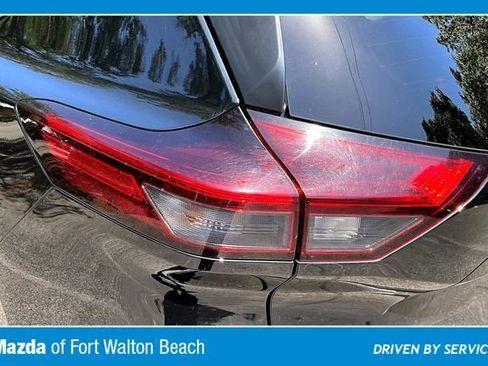 Used 2023 Nissan Rogue SV FWD image 20