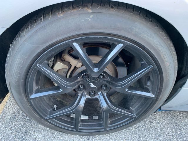 Used 2018 Ford Mustang GT RWD image 11