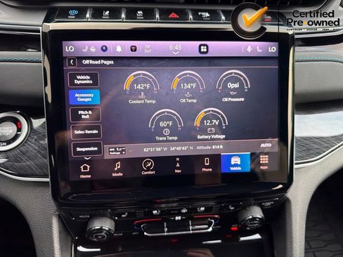 Certified 2022 Jeep Grand Cherokee Trailhawk w/ Advanced Protech Group II AWD/4WD image 98