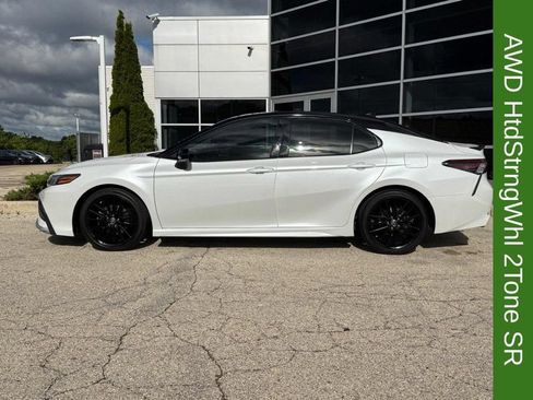 Used 2022 Toyota Camry XSE AWD/4WD image 5