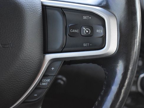 Used 2020 RAM 1500 Big Horn AWD/4WD image 9
