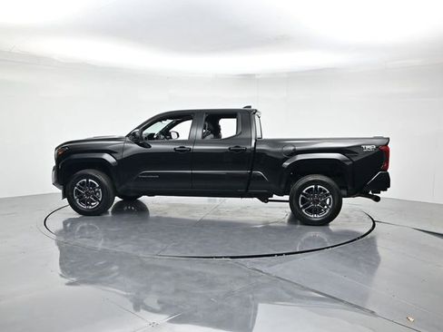Used 2025 Toyota Tacoma TRD Sport image 7