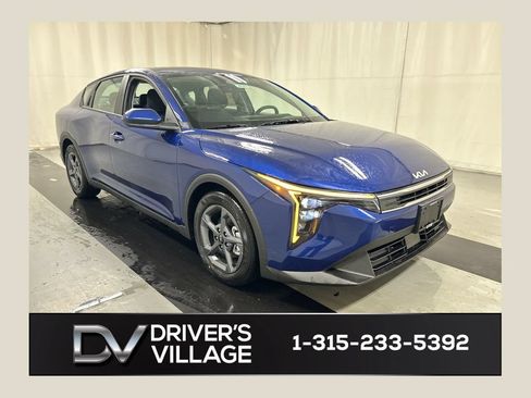 New 2026 Kia K4 FWD image 1