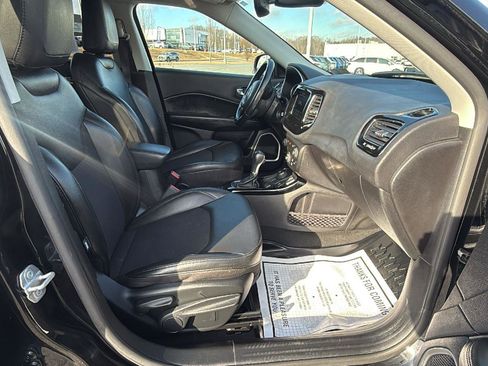 Used 2020 Jeep Compass Latitude image 17