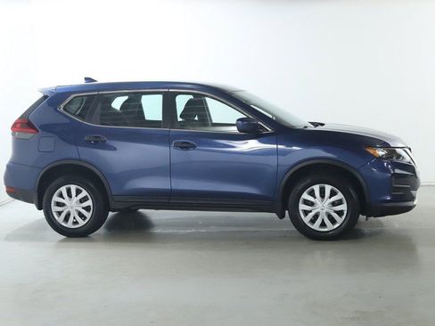 Used 2020 Nissan Rogue S image 11