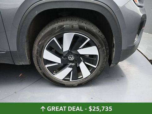 Used 2024 Volkswagen Atlas Cross Sport SE image 20