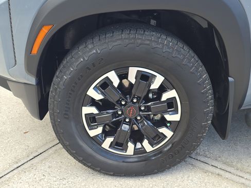 Used 2024 Nissan Frontier Pro-X image 34