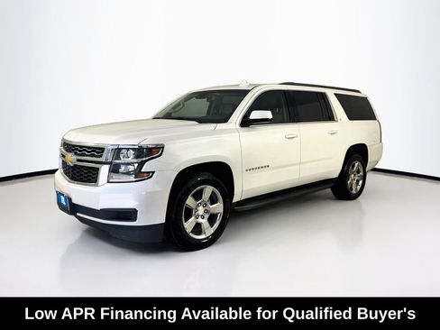 Used 2018 Chevrolet Suburban LT RWD image 3