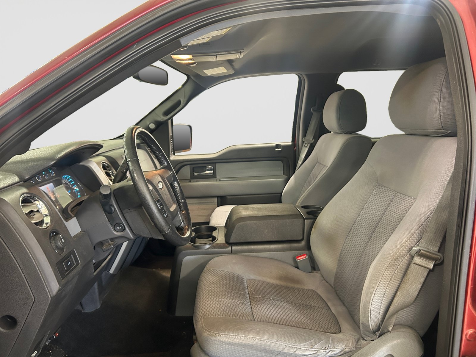 Used 2013 Ford F150 XLT w/ Luxury Equipment Group RWD image 8
