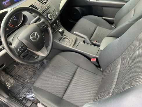 Used 2013 MAZDA MAZDA3 i Touring w/ Preferred Equipment Pkg image 10