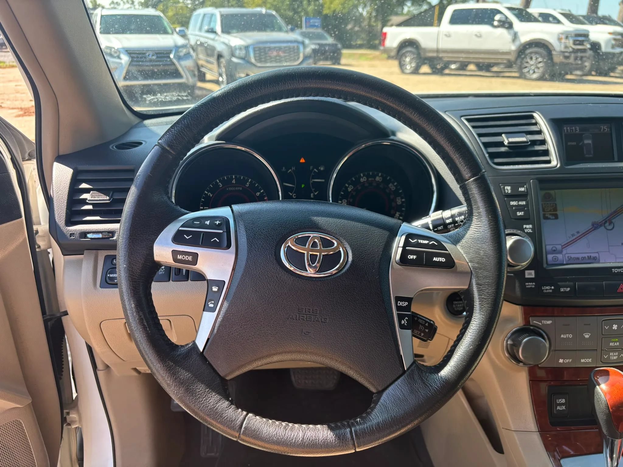 Used 2012 Toyota Highlander Limited w/ Tow Pkg AWD/4WD image 27