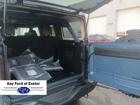 New 2025 Ford Bronco Badlands image 25