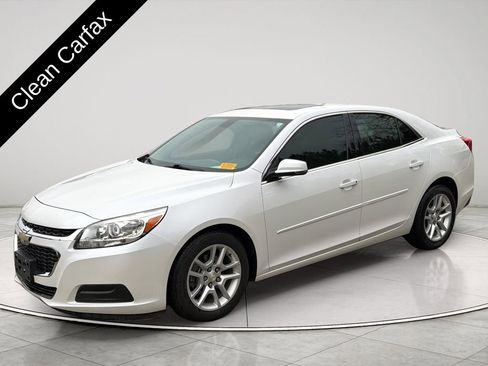 Used 2015 Chevrolet Malibu LT image 15