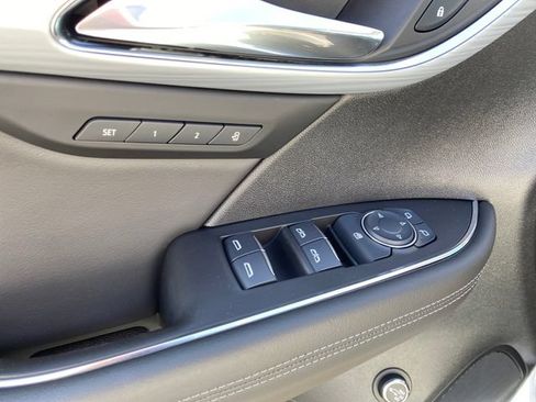 Certified 2024 Buick Envision Avenir AWD/4WD image 18