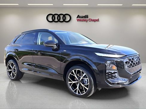 New 2026 Audi Q3 quattro 2.0T AWD/4WD image 7