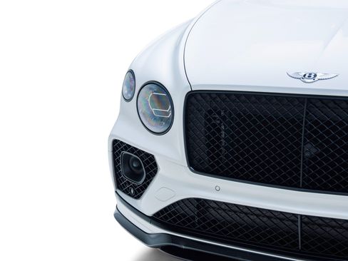 Used 2022 Bentley Bentayga AWD/4WD image 15