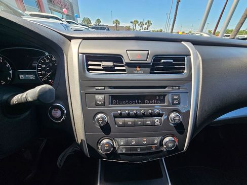 Used 2015 Nissan Altima 2.5 S w/ Power Driver Seat Package FWD image 17
