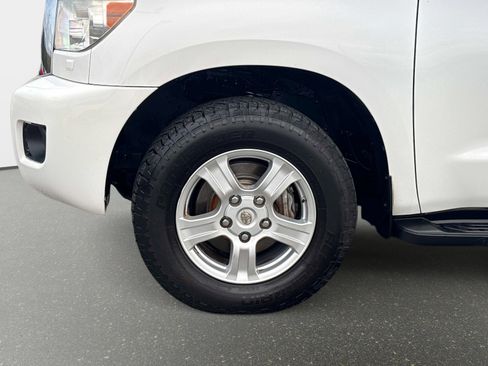 Used 2015 Toyota Sequoia SR5 image 11