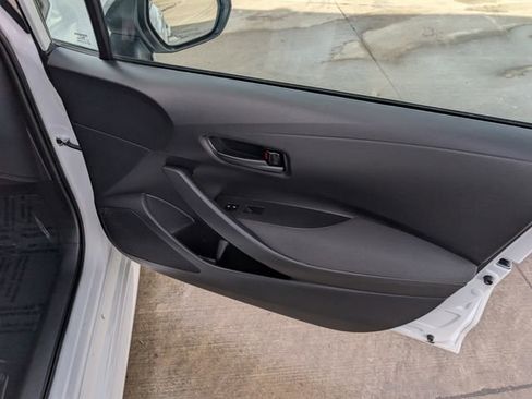 Used 2024 Toyota Corolla LE image 32