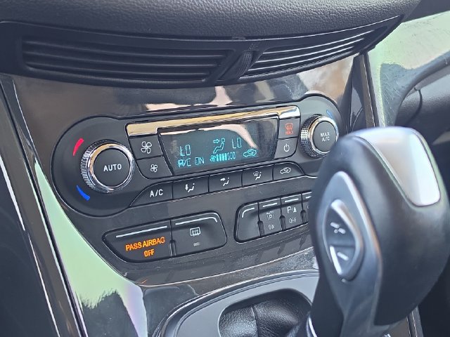 Used 2015 Ford Escape Titanium w/ Equipment Group 301A FWD image 27