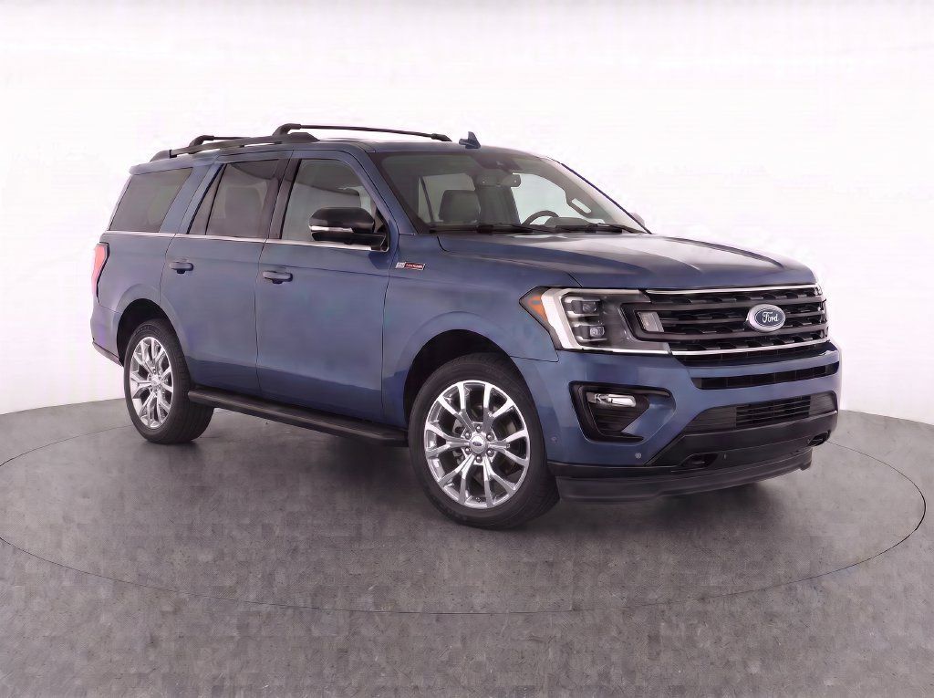 Used 2019 Ford Expedition Limited w/ Equipment Group 303A AWD/4WD image 2