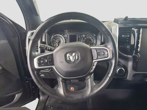 Used 2022 RAM 1500 Big Horn AWD/4WD image 14