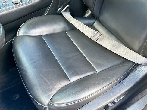 Used 2022 Cadillac XT4 Luxury w/ Cold Weather Package image 18