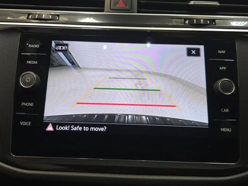 Used 2024 Volkswagen Tiguan SEL R-Line AWD/4WD image 23