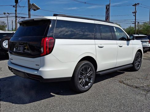 New 2026 Ford Expedition Max Platinum AWD/4WD image 4