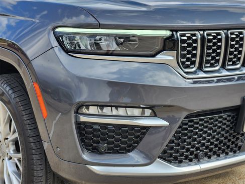 Certified 2024 Jeep Grand Cherokee Summit w/ Adv Protech Group IV image 9