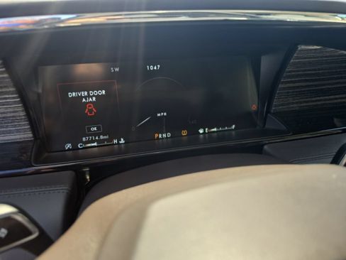 Used 2020 Lincoln Navigator L Black Label w/ Cargo Convenience Package AWD/4WD image 21