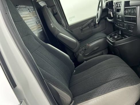 Used 2025 GMC Savana 2500 w/ Driver Convenience Package RWD image 22