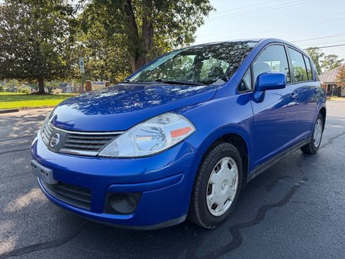 Used 2009 Nissan Versa 1.8 S w/ PWR Pkg FWD image 2